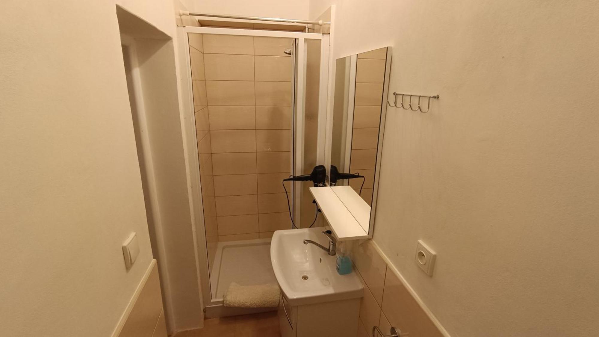 Apartman Horni Slavkov Hodinarstvi Luaran gambar