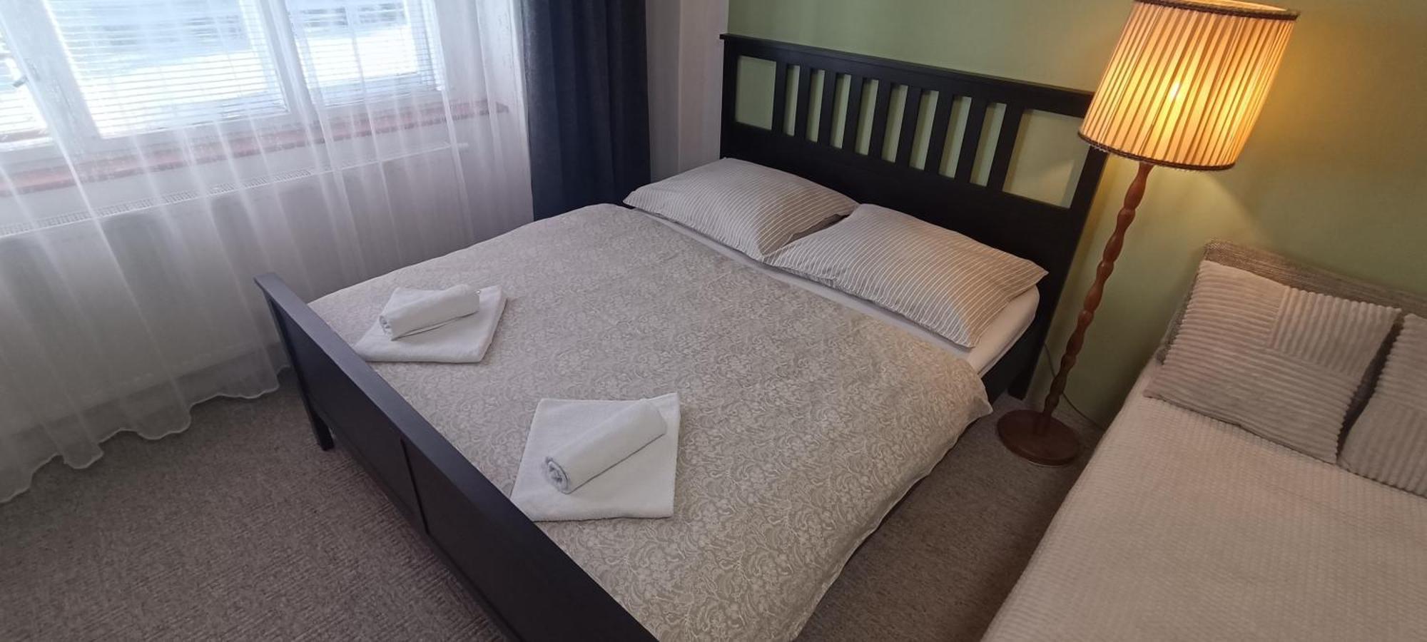 Apartman Horni Slavkov Hodinarstvi Luaran gambar