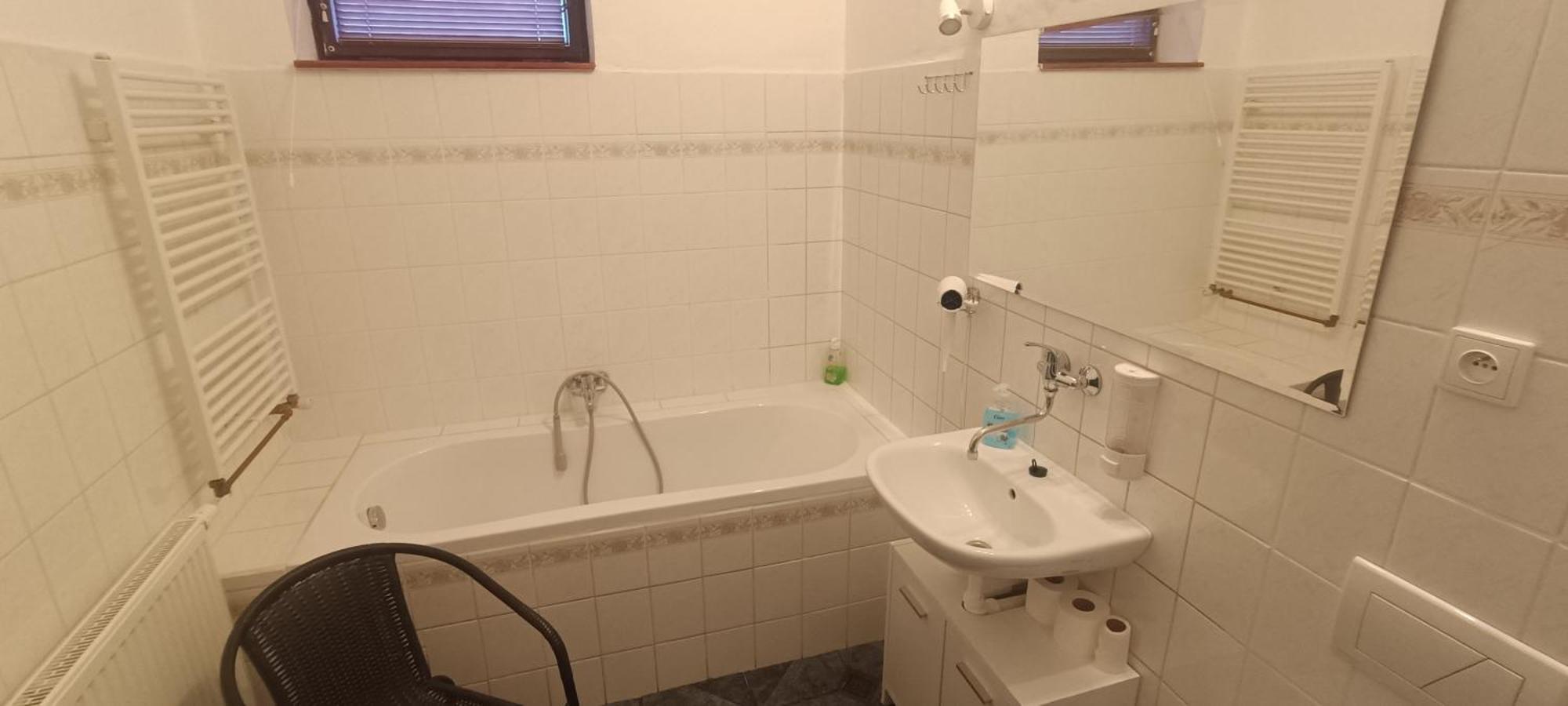 Apartman Horni Slavkov Hodinarstvi Luaran gambar